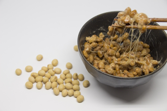 Natto and soybeans