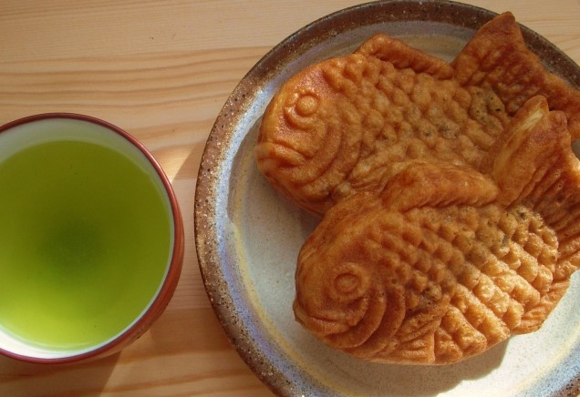 Taiyaki and Japanese tea